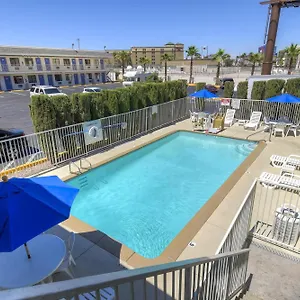2* Hotel 6 Vegas, Nv - I-15 Stadium